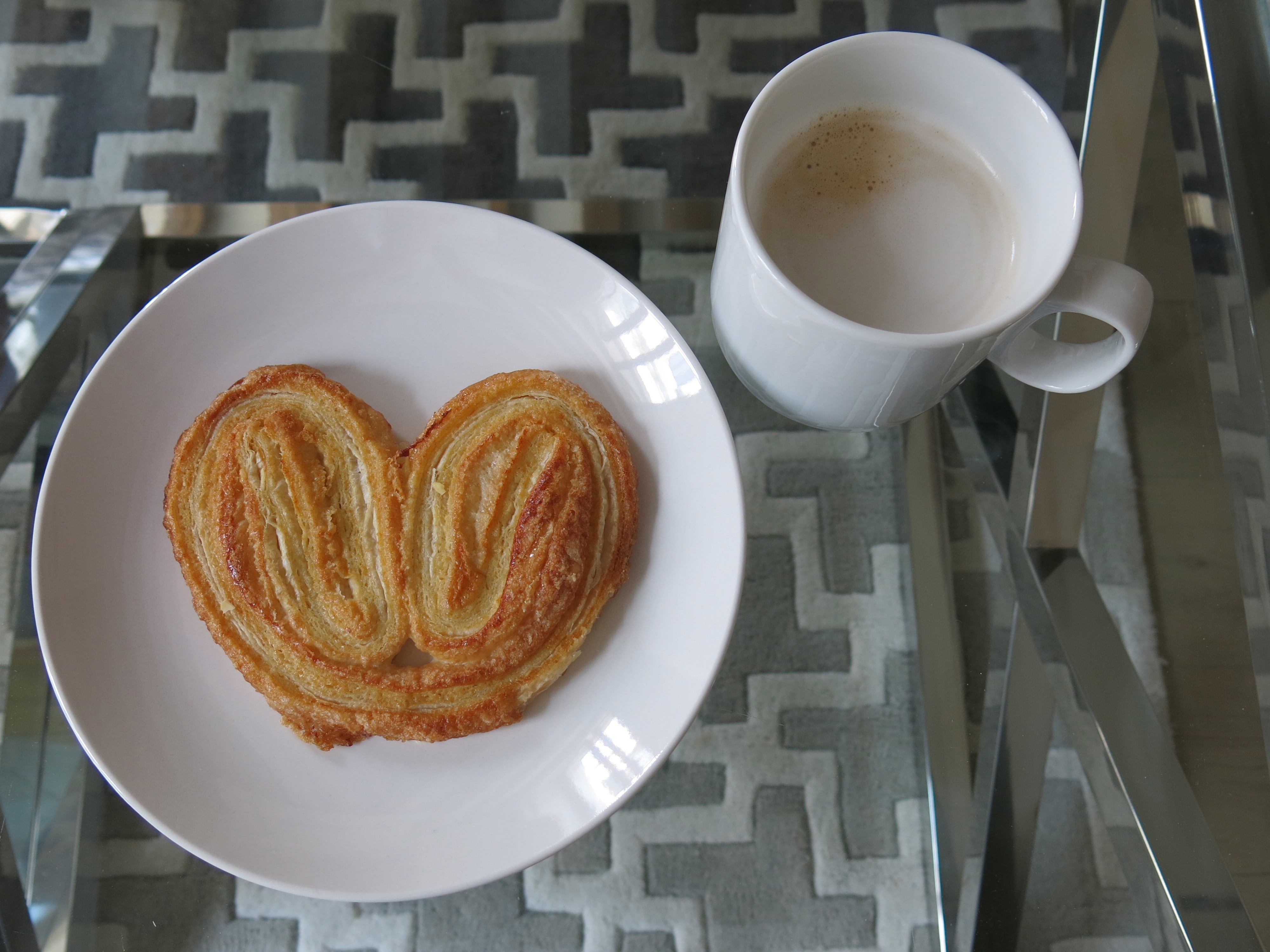 Afternoon snack at home to keep me going. Yum!