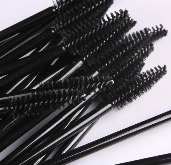 How To Get Rid Of Mascara Clumps